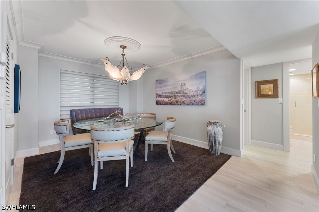DiningArea