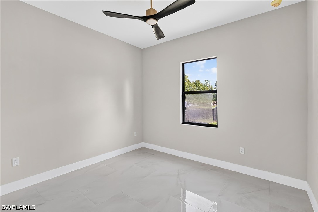 2027 18th, Naples, FL 34120