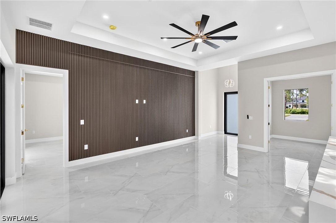 2027 18th, Naples, FL 34120