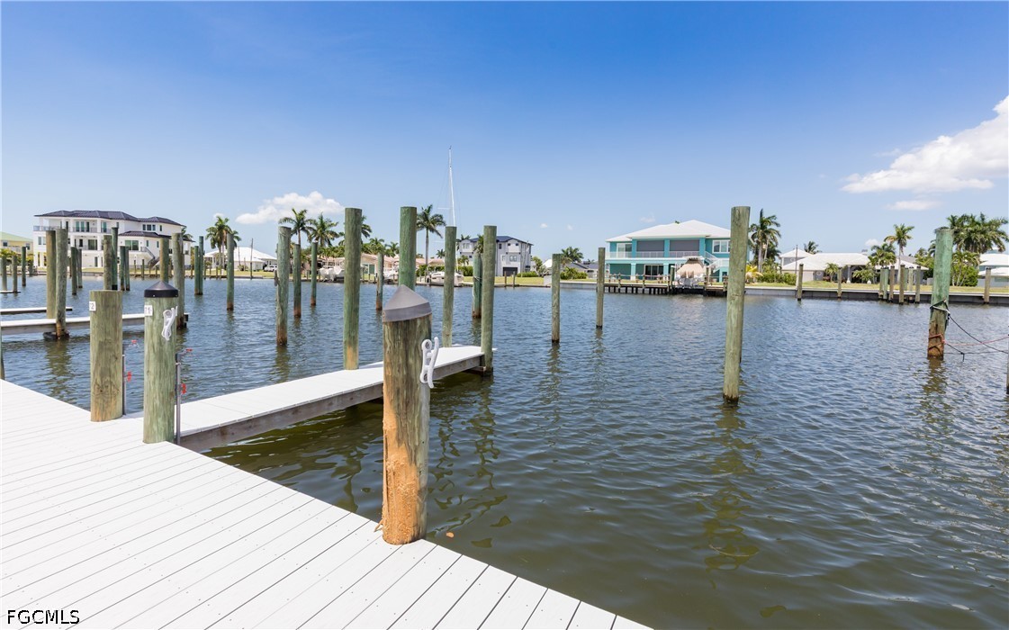 Dock