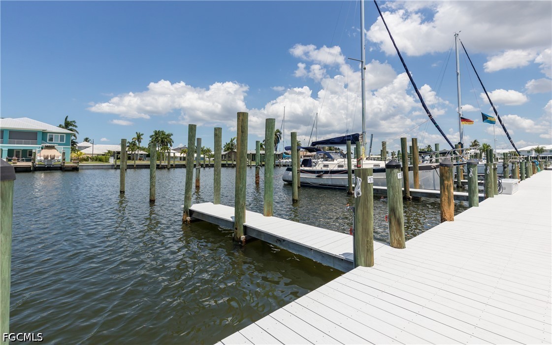 Dock