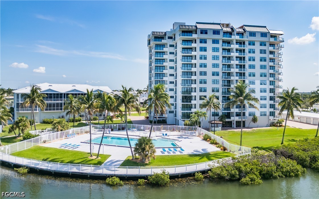 18120 San Carlos Unit Ph2, Fort Myers Beach, FL 33931
