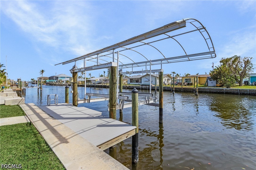 Dock