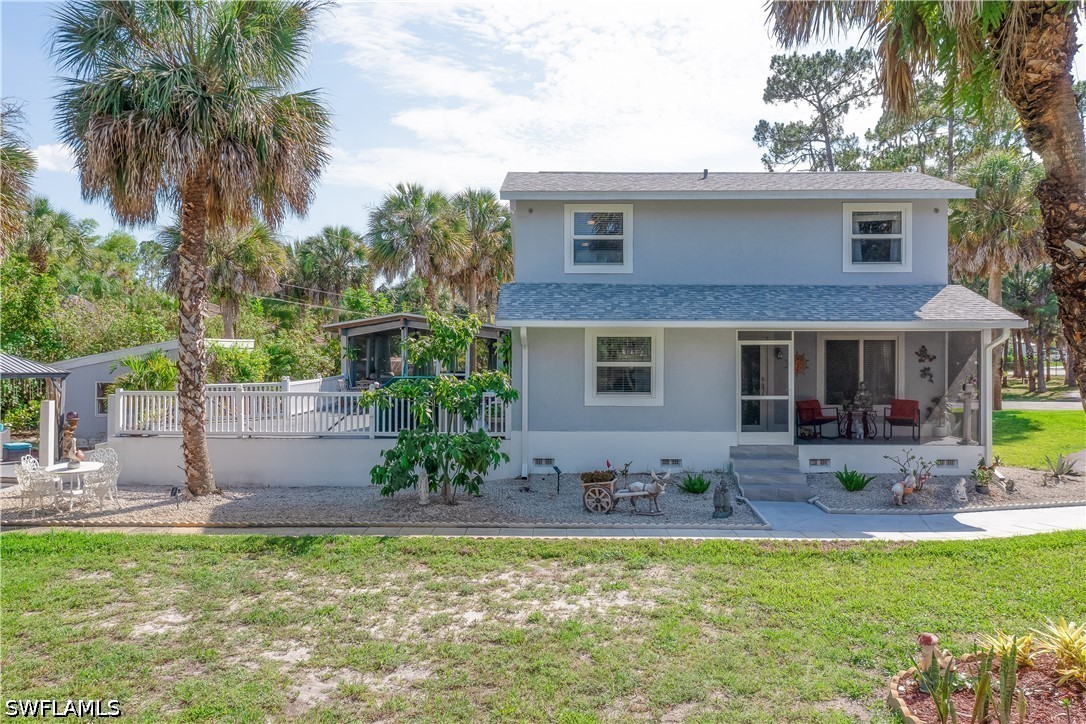260 8th, Naples, FL 34120