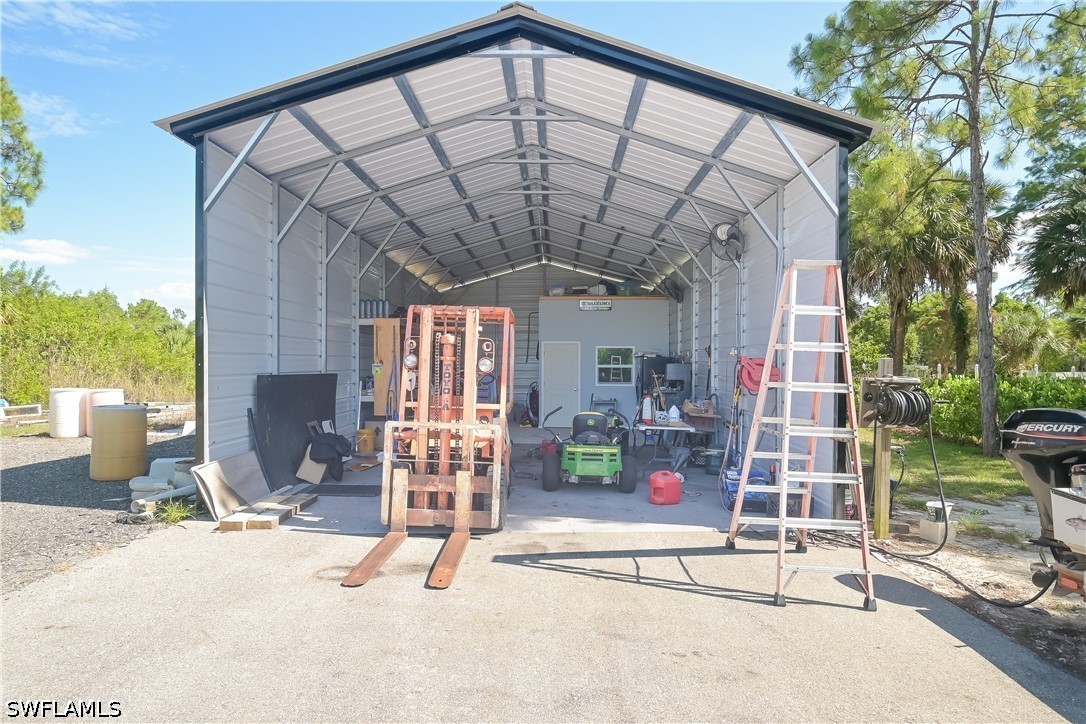 260 8th, Naples, FL 34120