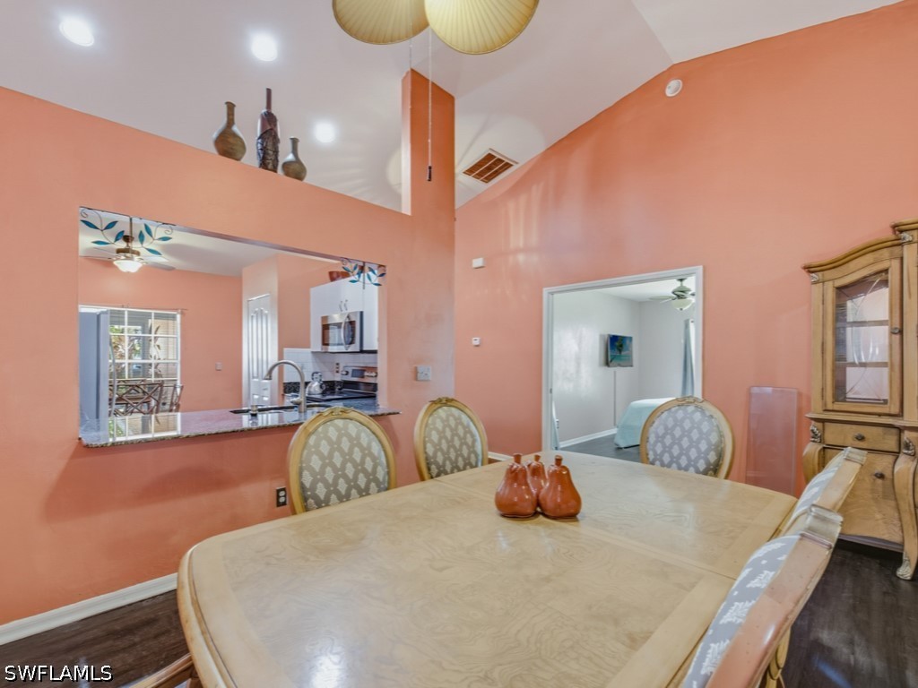 DiningArea