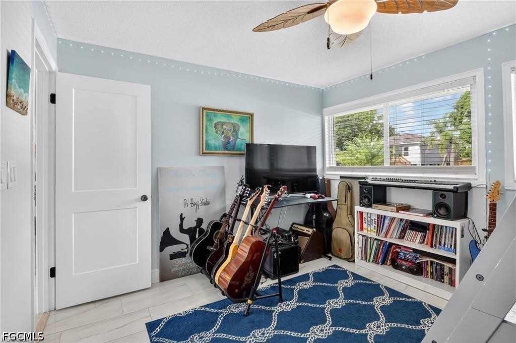 4638 Vinsetta, North Fort Myers, FL 33903