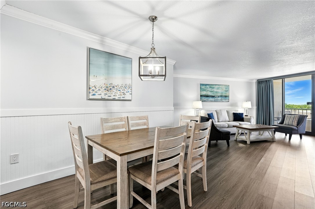 DiningArea