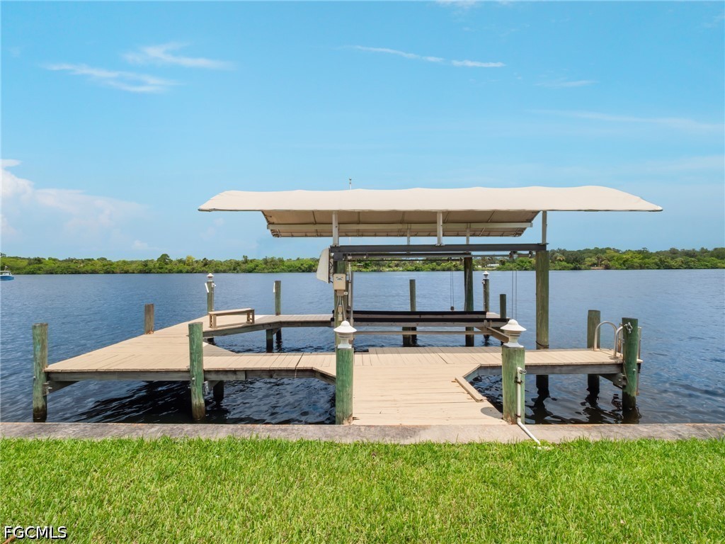 Dock