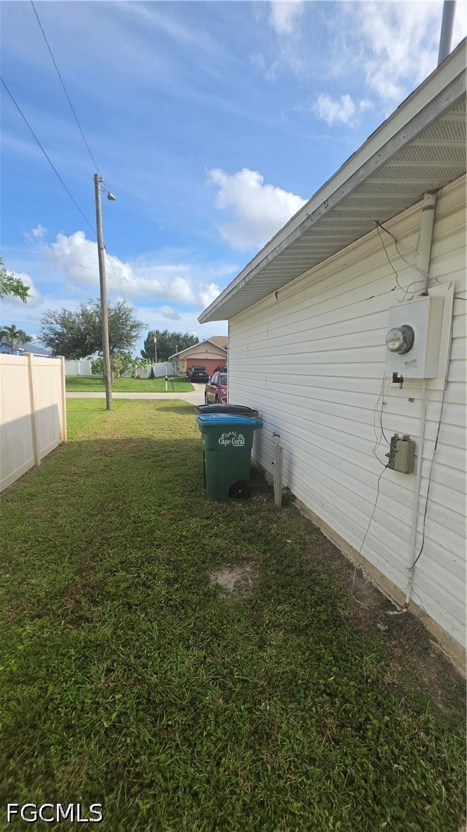 419 15th, Cape Coral, FL 33990