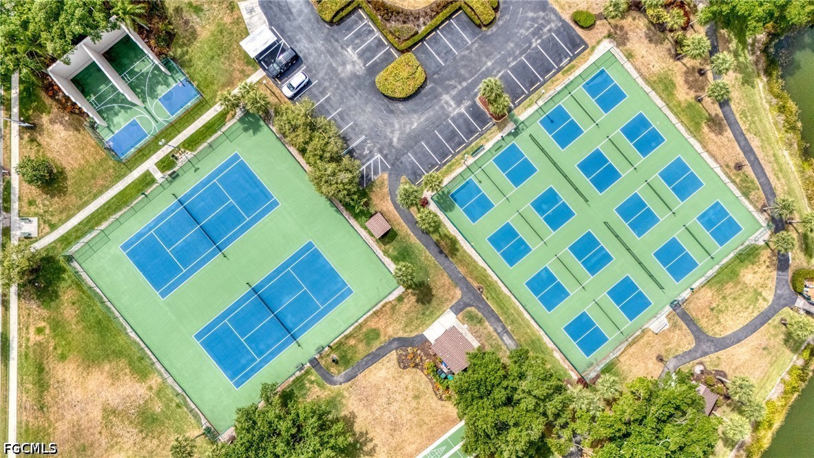TennisCourt