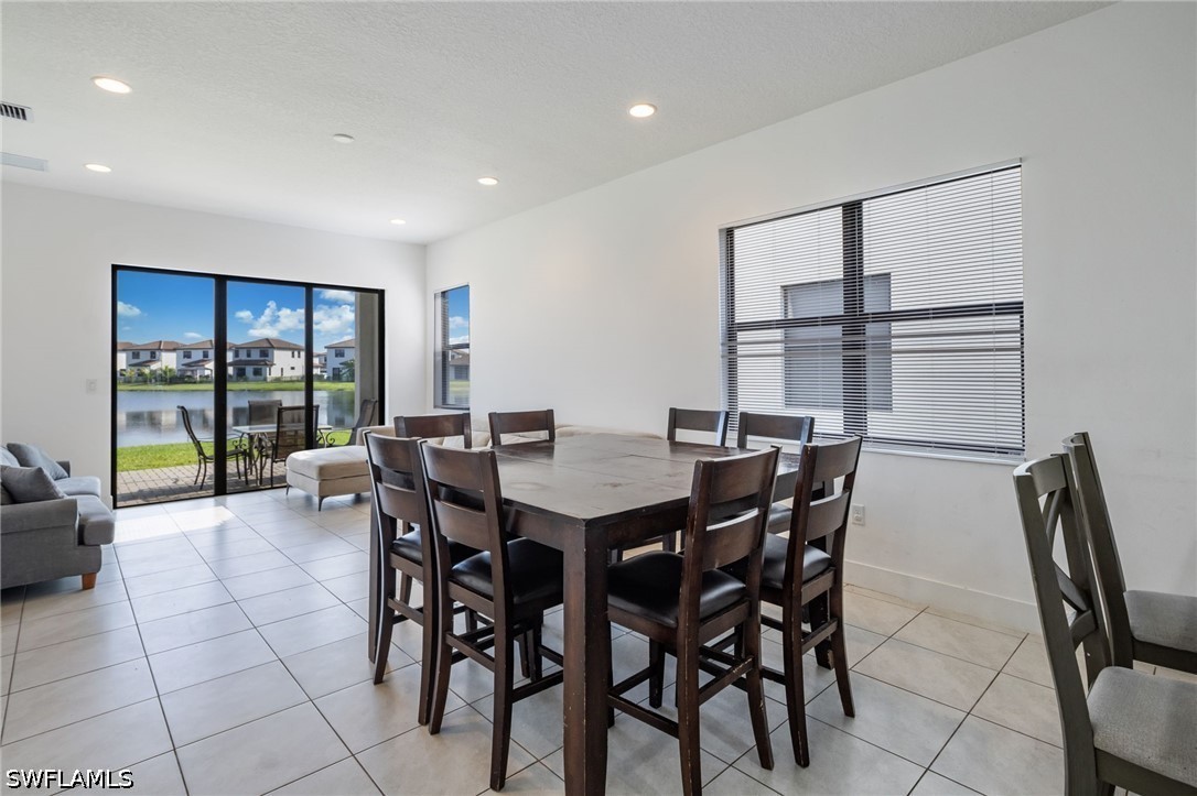DiningArea