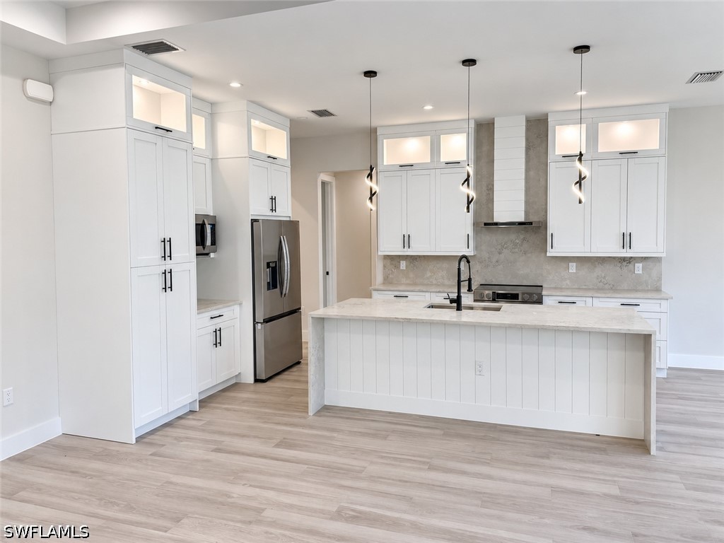 3696 18th, Naples, FL 34120