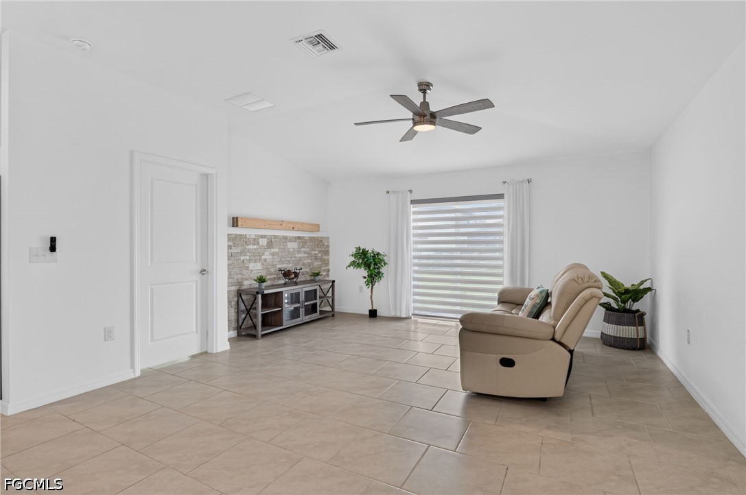 17742 Paradiso, North Fort Myers, FL 33917