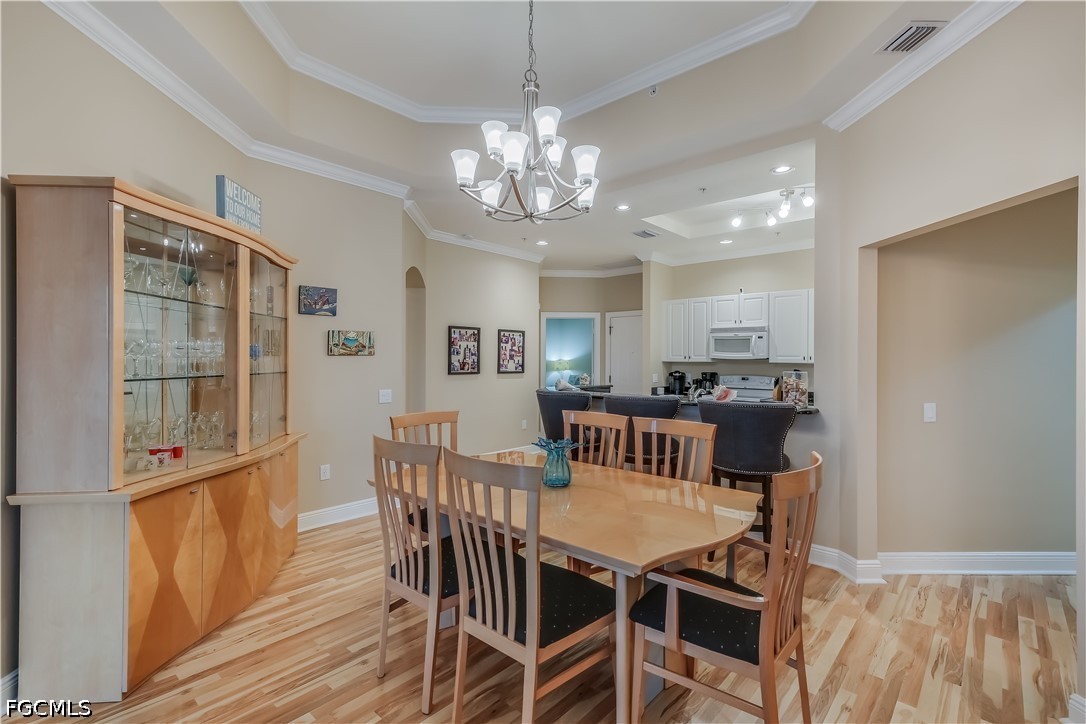 DiningArea