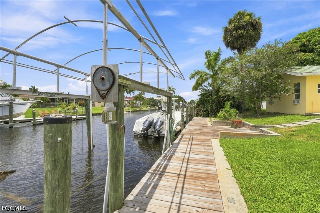 Dock