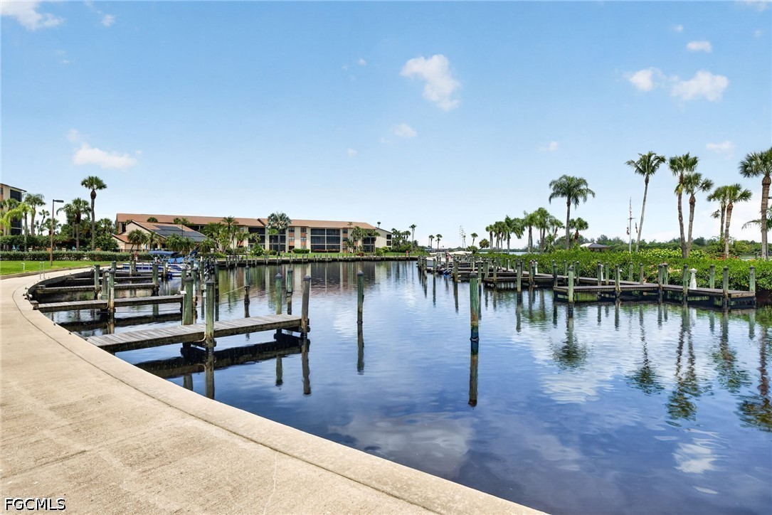 Dock