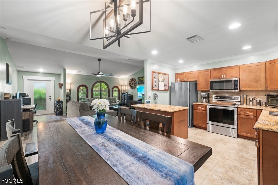519 26th, Cape Coral, FL 33993