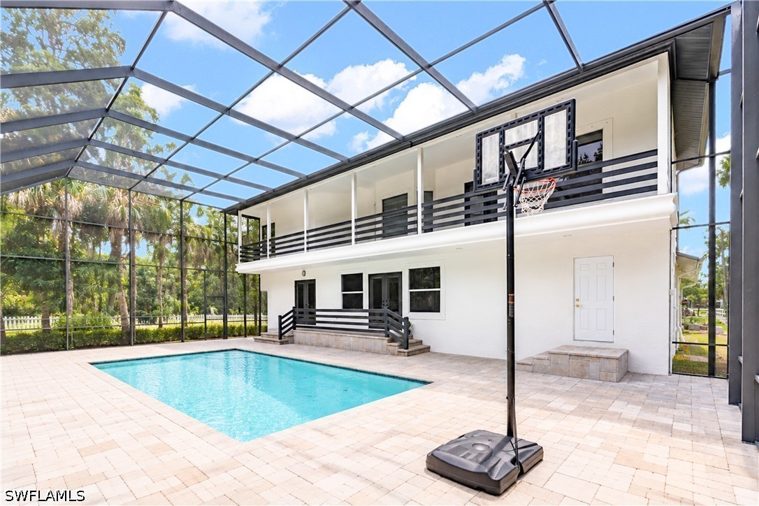 1030 39th, Naples, FL 34117