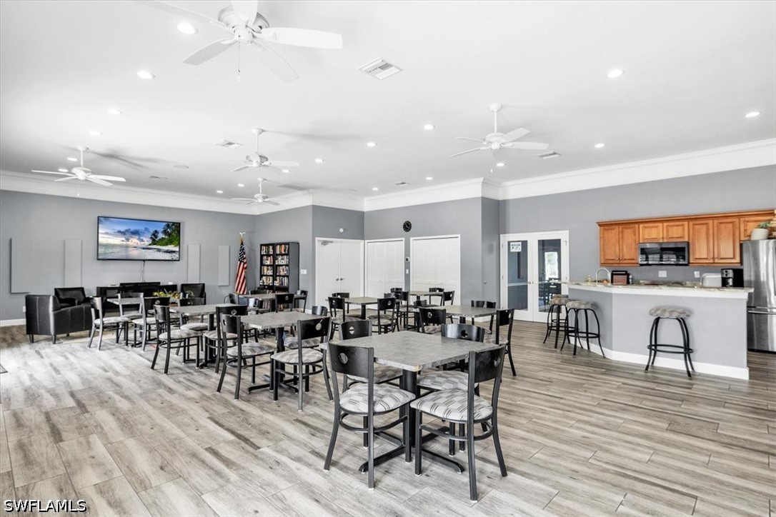 DiningArea