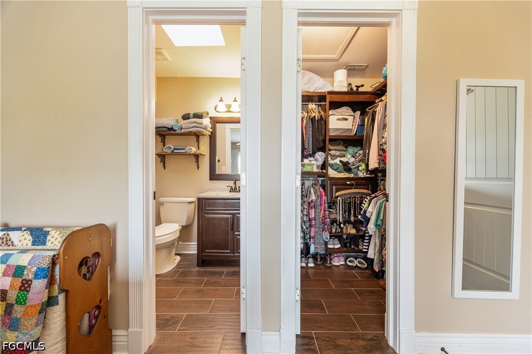 250 10th, Cape Coral, FL 33909