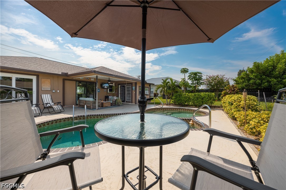 250 10th, Cape Coral, FL 33909