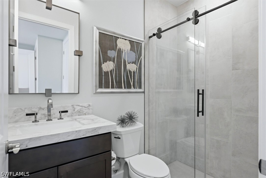 9439 Greyhawk, Naples, FL 34120