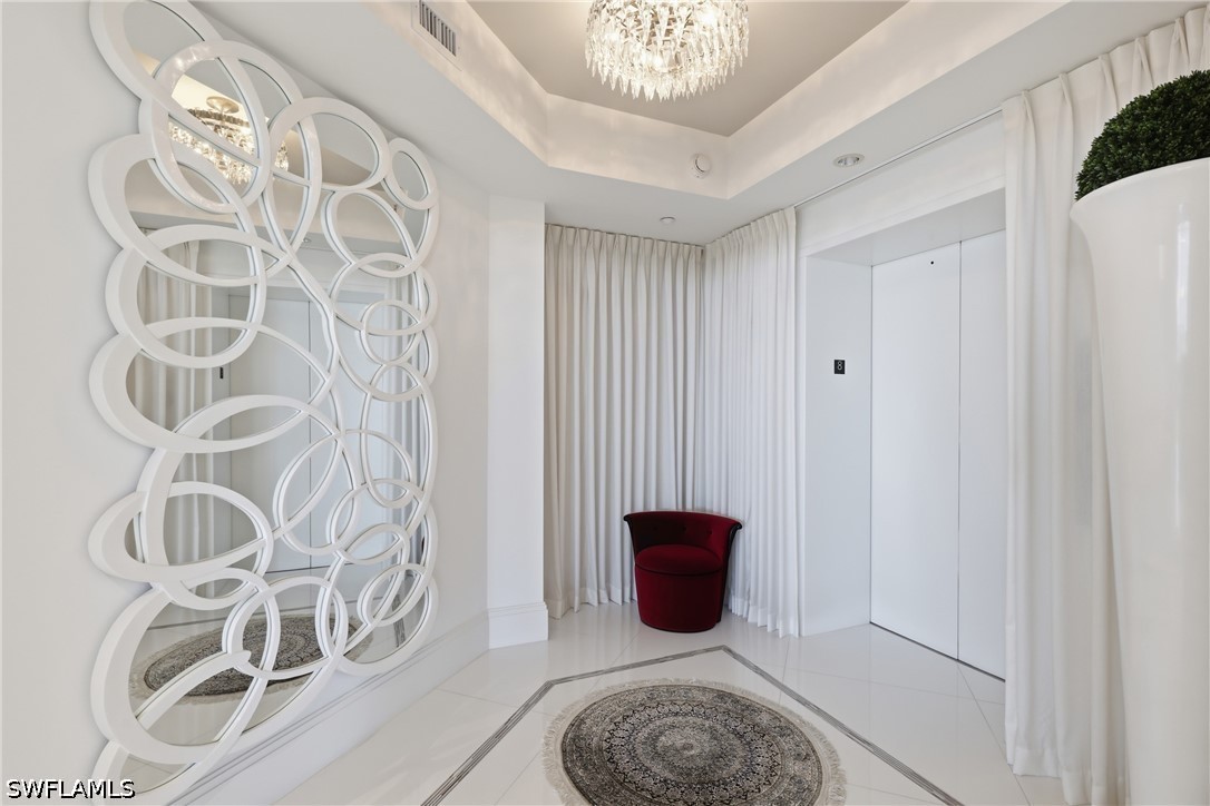 13675 Vanderbilt Unit 810, Naples, FL 34110