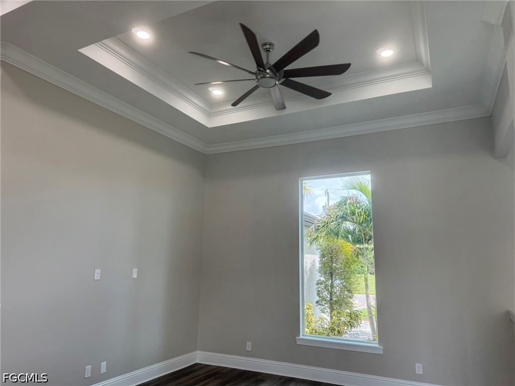 433 1st, Cape Coral, FL 33993