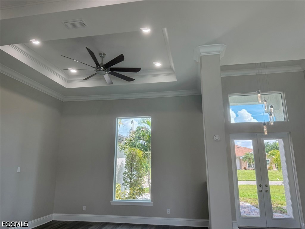 433 1st, Cape Coral, FL 33993