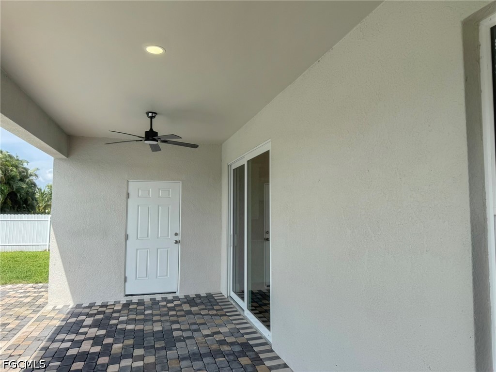 433 1st, Cape Coral, FL 33993