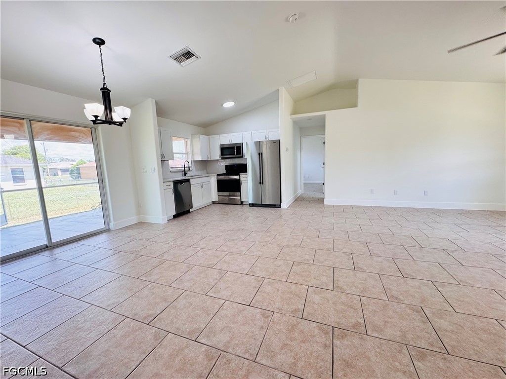 718 Rue Labeau, Fort Myers, FL 33913