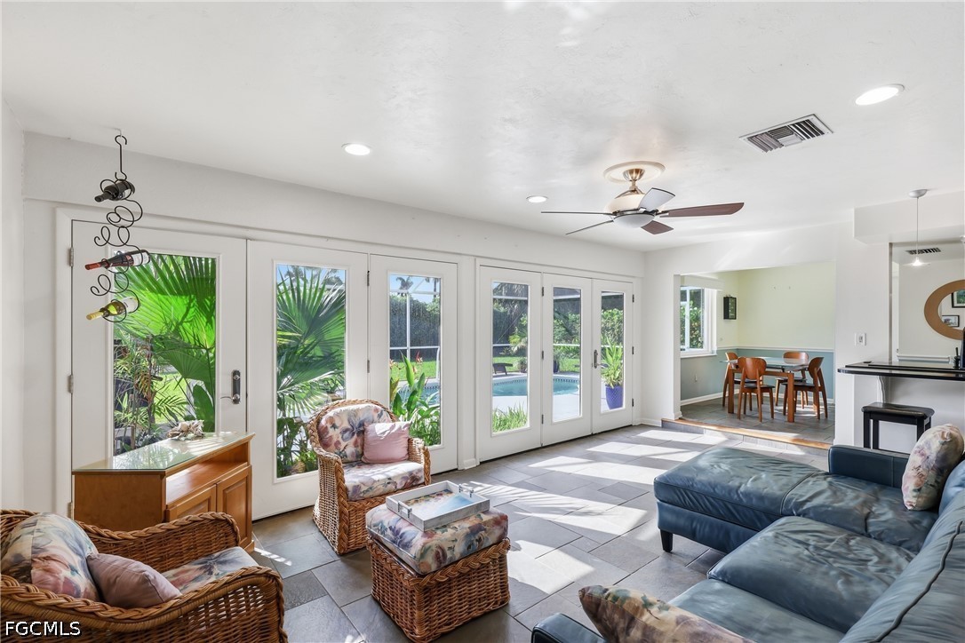 6561 Town And River, Fort Myers, FL 33919