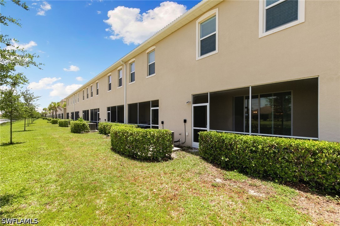 2878 Blossom, Naples, FL 34120