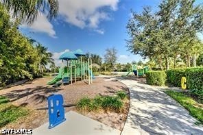 2942 Citrus, Naples, FL 34120