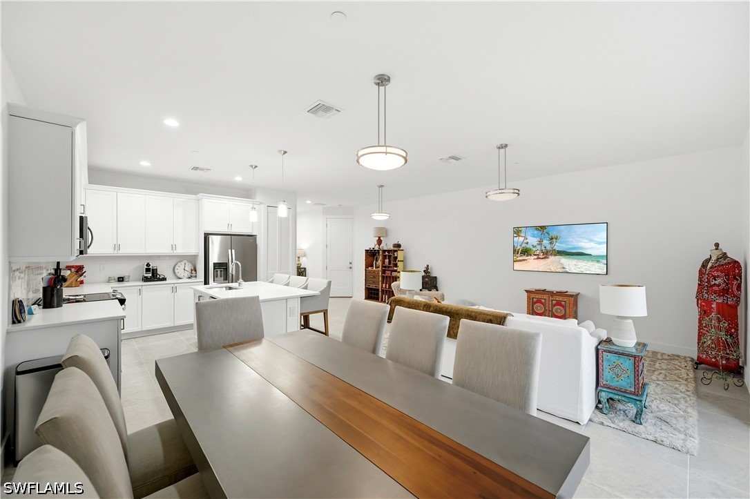 DiningArea