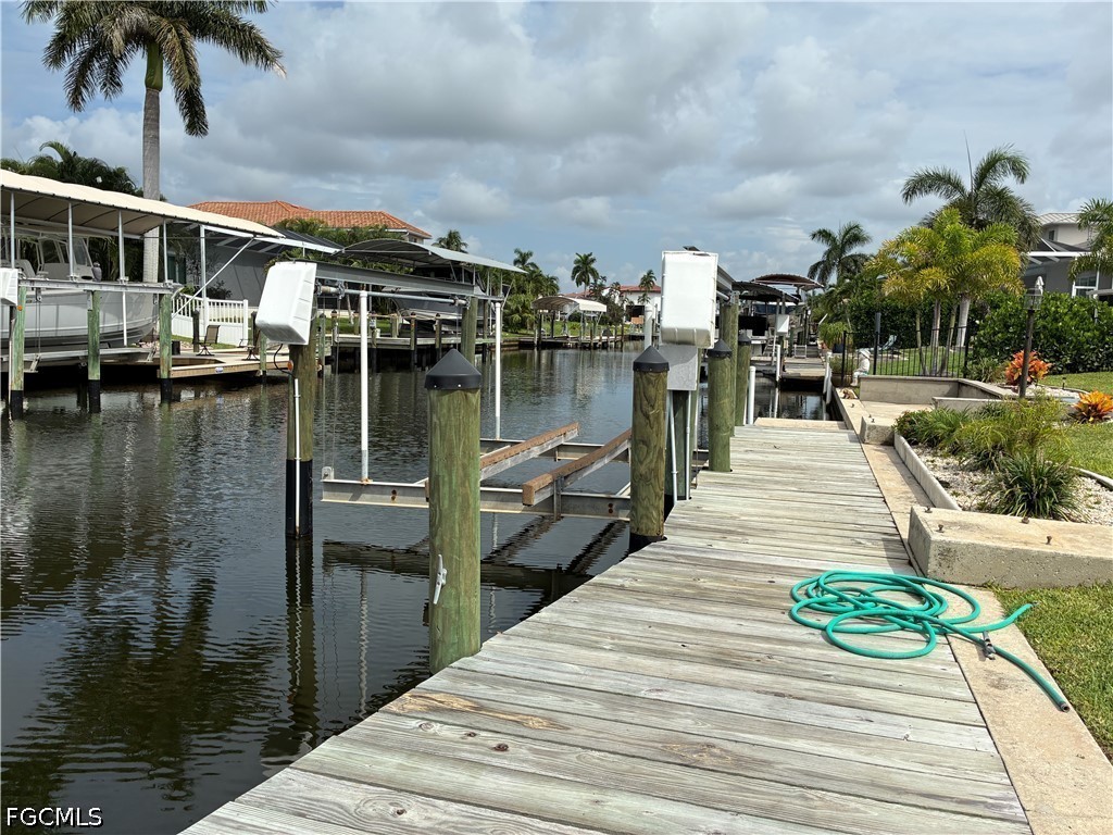 Dock