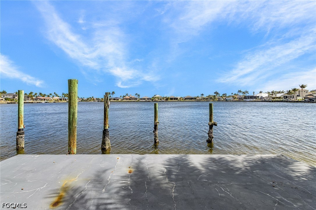 Dock