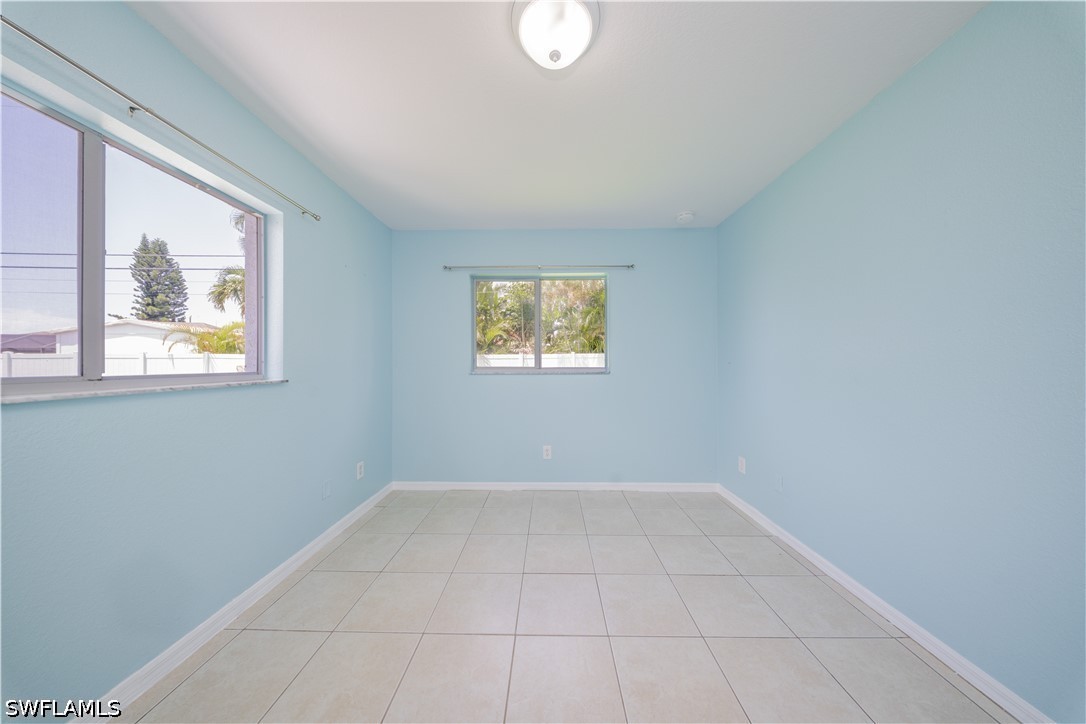 3302 11th, Cape Coral, FL 33904