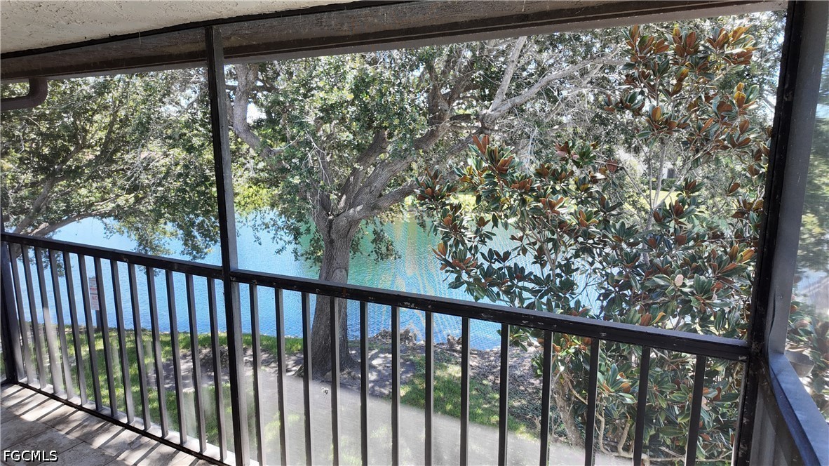 5257 Treetops Unit X202, Naples, FL 34113