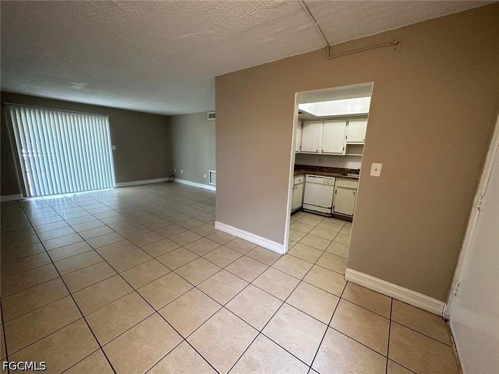1830 Maravilla Unit 303, Fort Myers, FL 33901