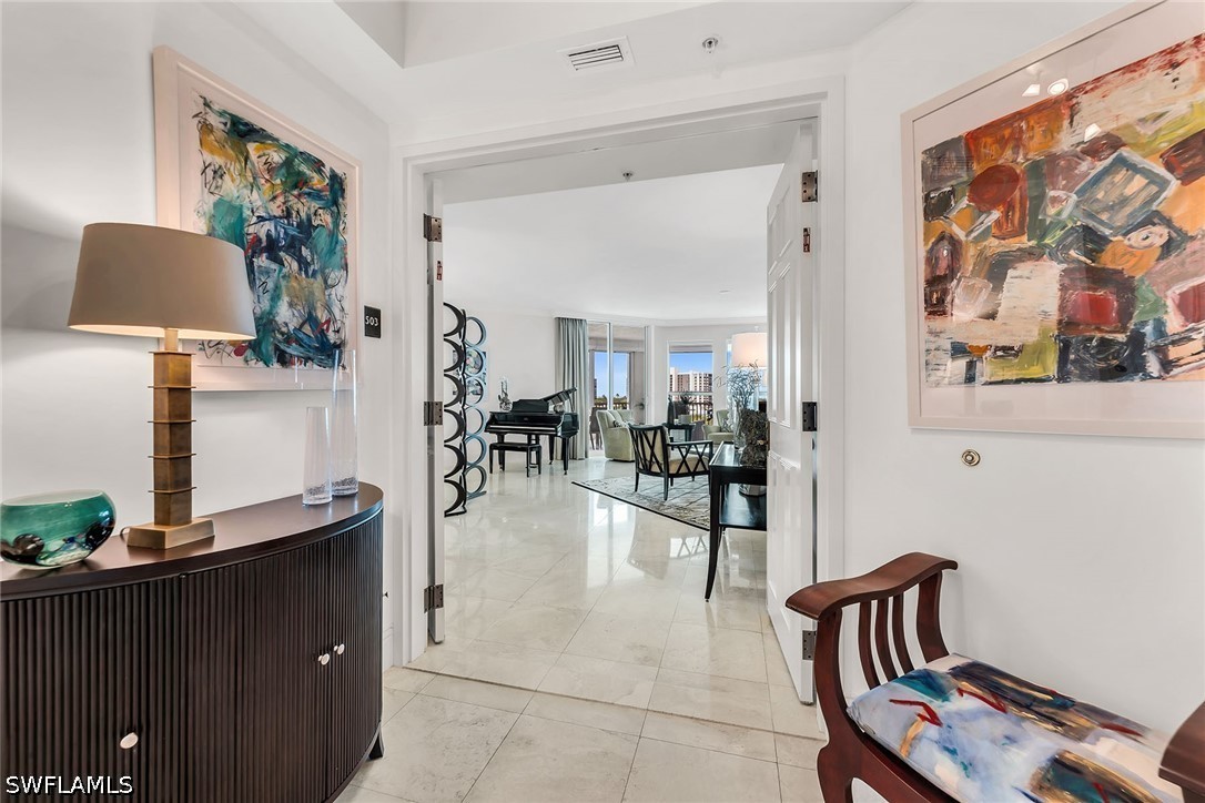 285 Grande Unit 503, Naples, FL 34110