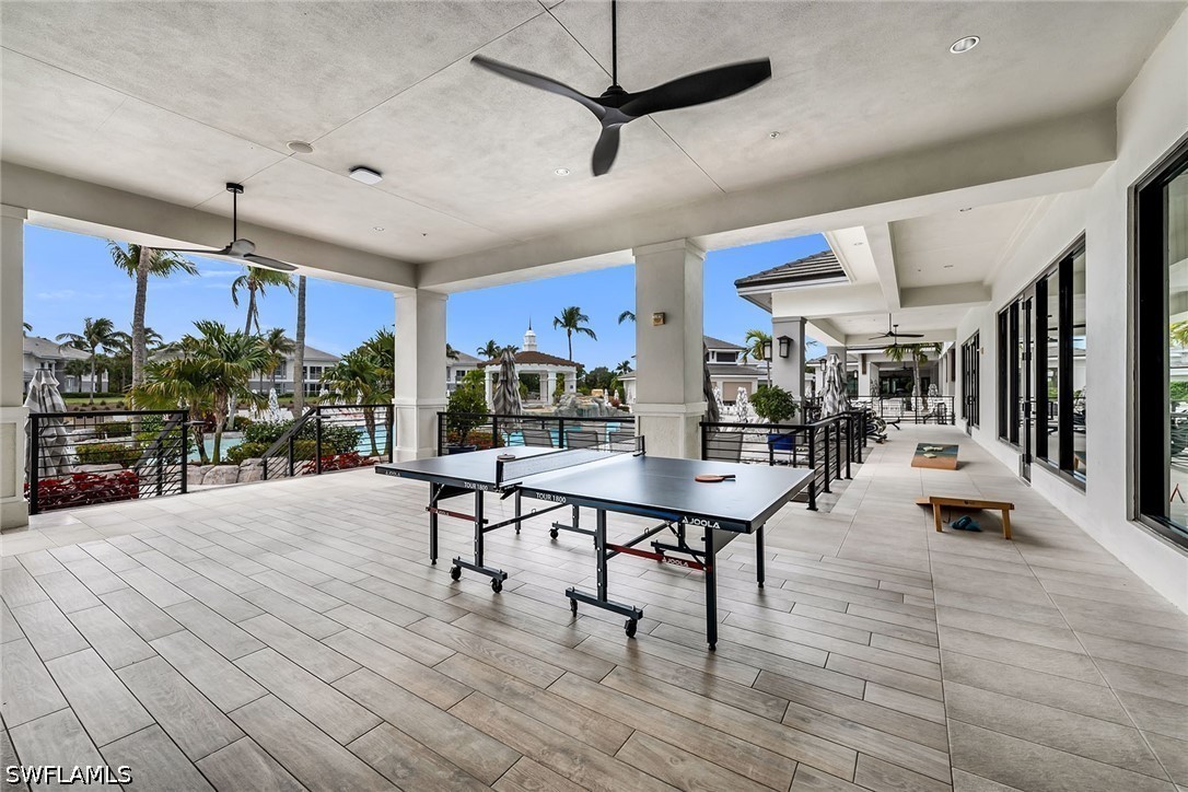 285 Grande Unit 503, Naples, FL 34110
