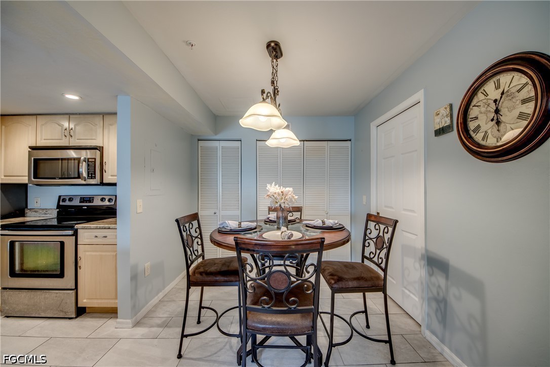 DiningArea