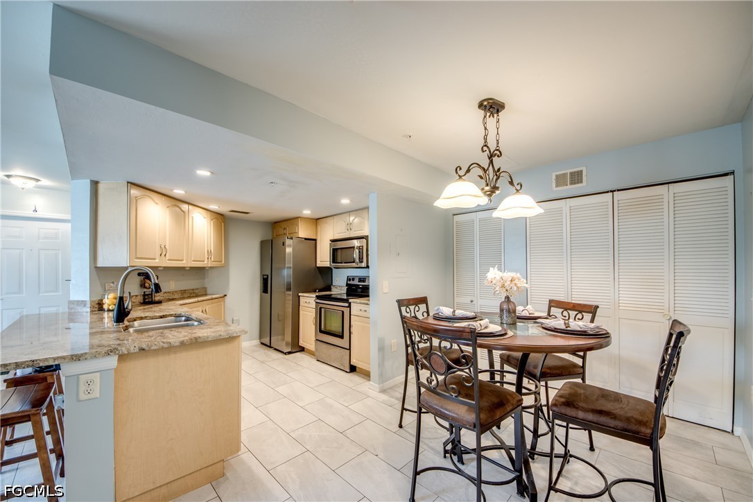 1761 Four Mile Cove Unit 513, Cape Coral, FL 33990