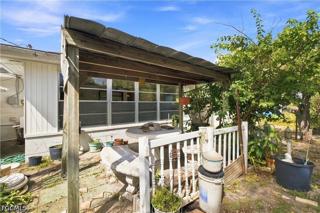 803 Perry, Lehigh Acres, FL 33936