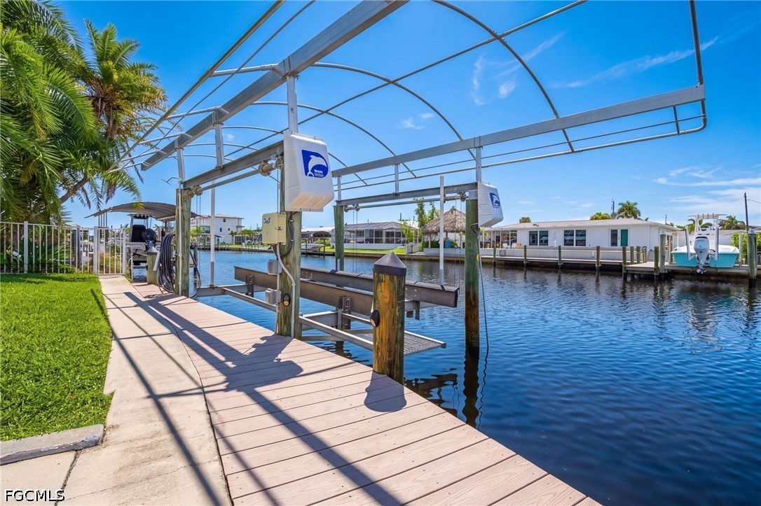 Dock