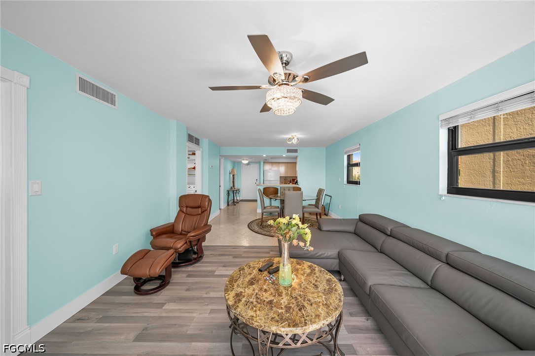 4260 20th Unit 401, Cape Coral, FL 33904