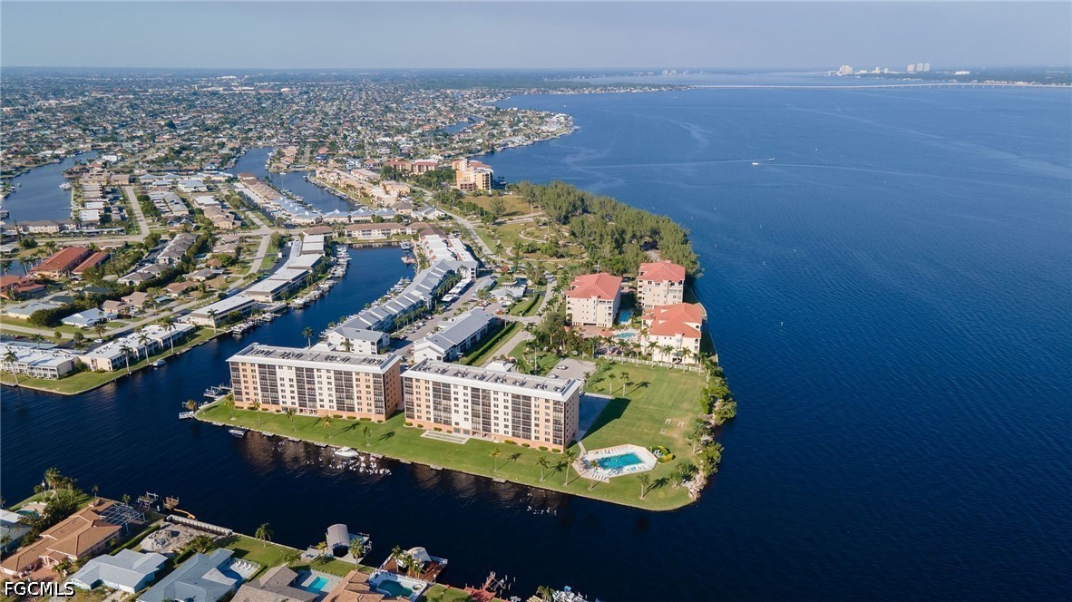 4260 20th Unit 401, Cape Coral, FL 33904