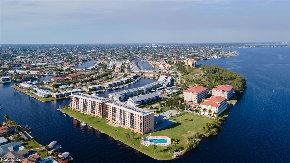 4260 20th Unit 401, Cape Coral, FL 33904